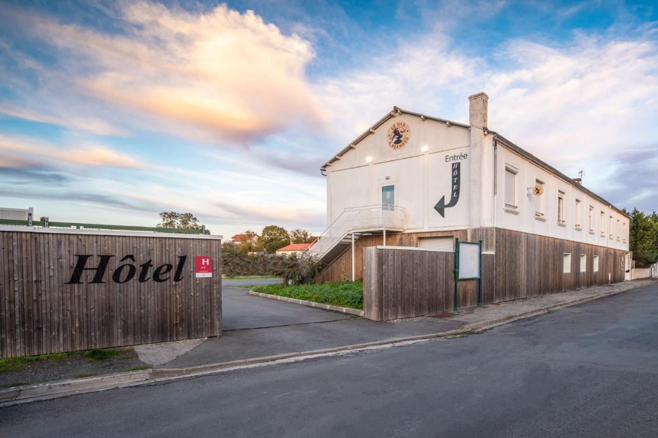 Hotel De La Gare Surgères Eksteriør bilde